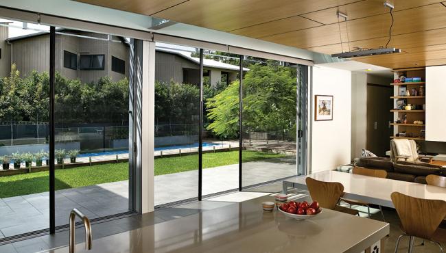 Centor S1 with retractable insect screen with no pleats